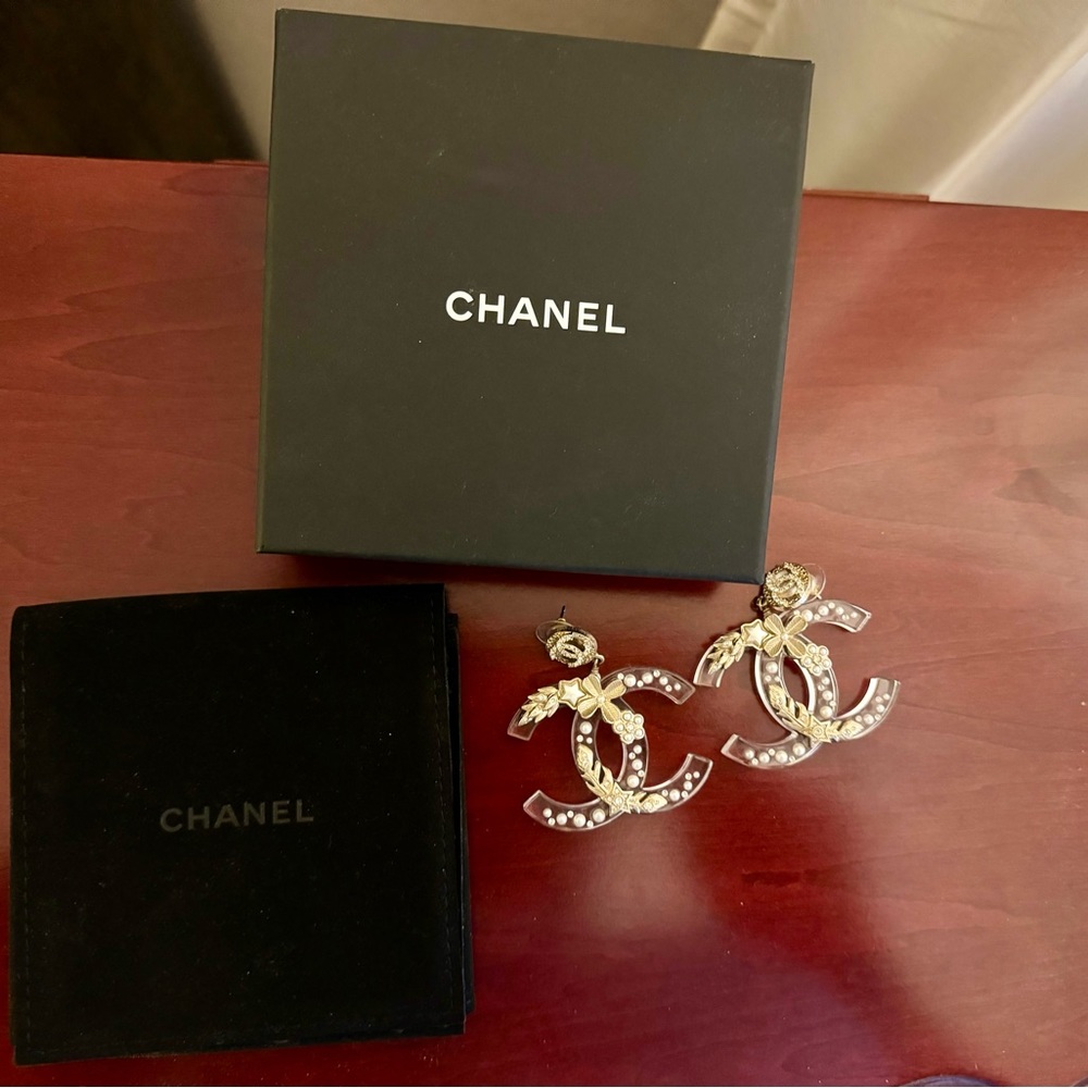 Vintage Channel Earrings